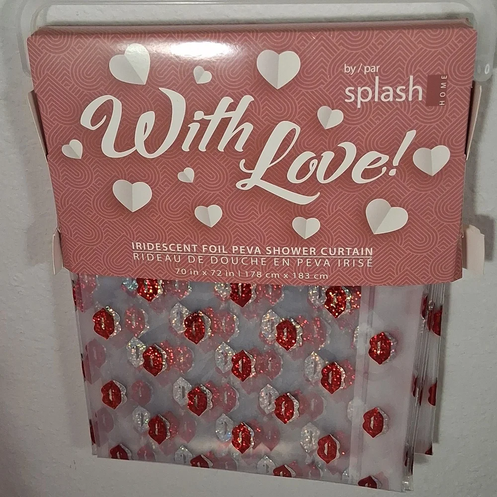 2004 Splash Love Shower Curtain with Lips Red and White Design NWT
